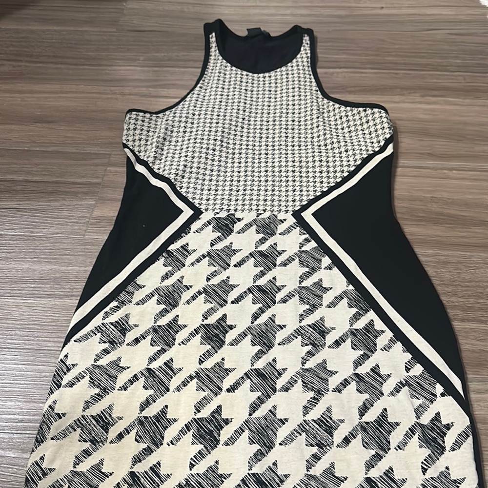 H&M black and white body on mini dress